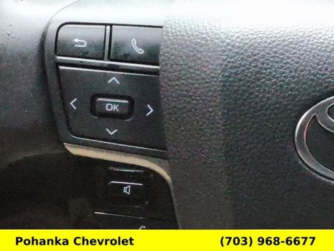 Used 2025 Toyota Camry XSE FWD image 12