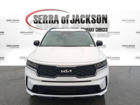 Certified 2023 Kia Sorento S image 3