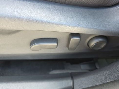 Used 2023 Subaru Outback Premium AWD/4WD image 19