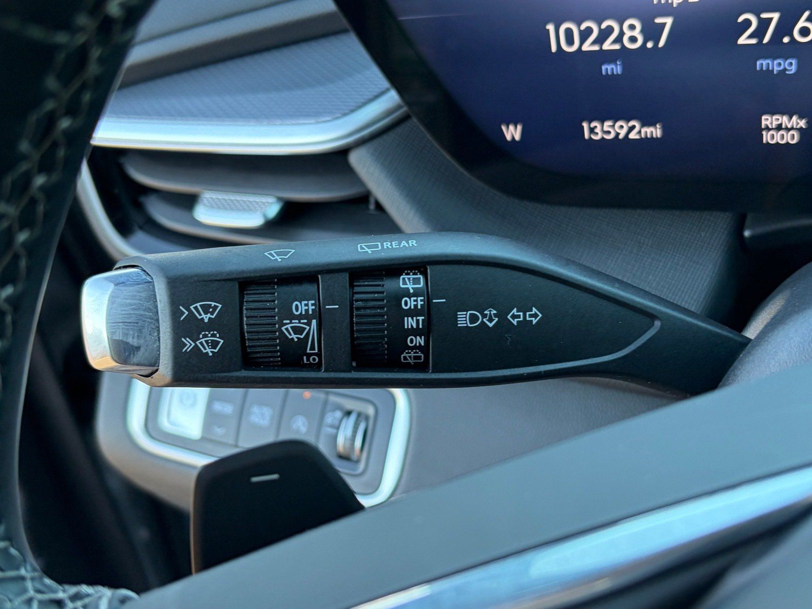 Used 2025 Buick Enclave Sport Touring w/ Power Package FWD image 27