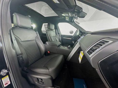 New 2025 Land Rover Discovery Dynamic SE AWD/4WD image 28
