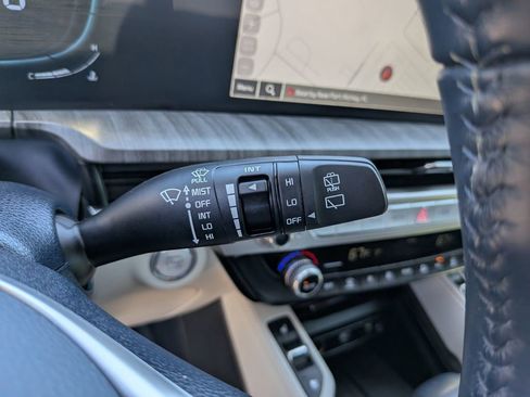 Used 2025 Kia Telluride EX FWD image 35