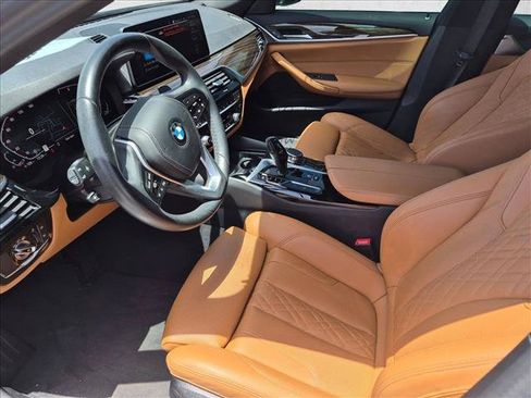 Used 2023 BMW 530i w/ Convenience Package RWD image 12