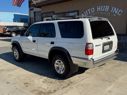 Used 2000 Toyota 4Runner 2WD image 7