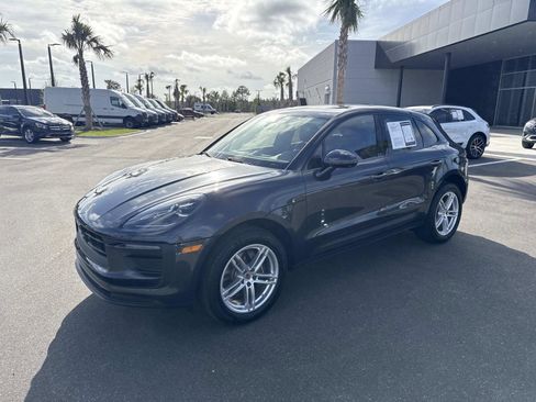 Used 2024 Porsche Macan AWD/4WD image 7