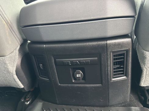 Used 2015 RAM 1500 Big Horn image 24