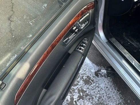 Used 2012 Mercedes-Benz S 550 4MATIC image 28