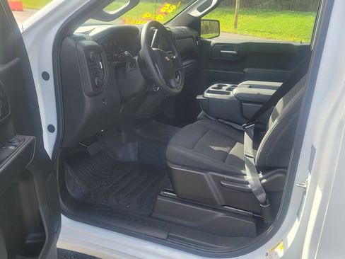 Used 2025 Chevrolet Silverado 1500 W/T w/ WT Value Package image 18