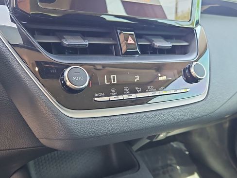 Used 2023 Toyota Corolla LE FWD image 26