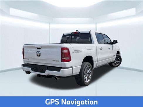 Used 2023 RAM 1500 Laramie AWD/4WD image 5