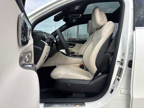 New 2026 Mercedes-Benz GLC 300 image 2