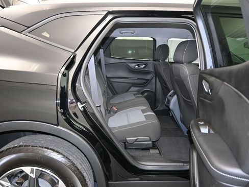 Certified 2025 Chevrolet Blazer LT FWD image 24