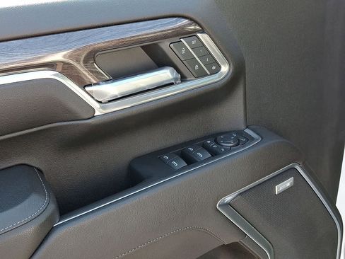 Used 2024 Chevrolet Silverado 3500 LTZ w/ LTZ Convenience Package image 30