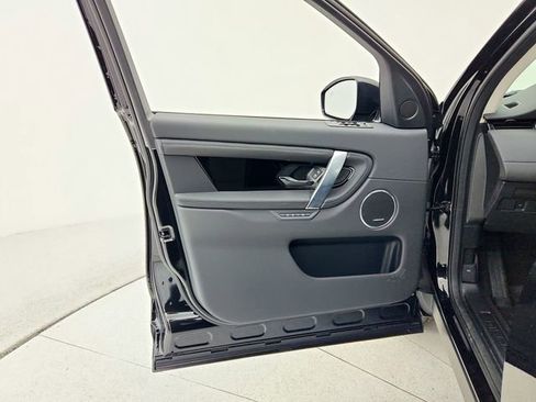 Certified 2025 Land Rover Discovery Sport S image 27