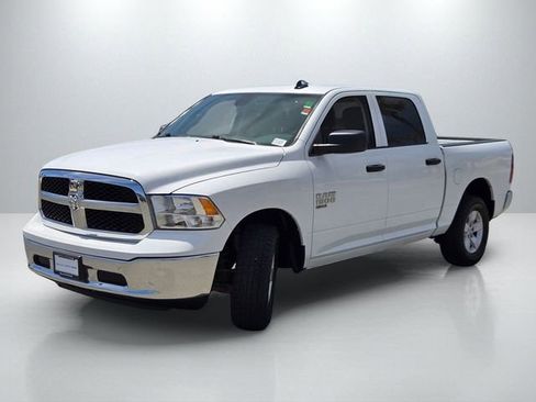 Used 2023 RAM 1500 Classic SLT w/ Electronics Group AWD/4WD image 8