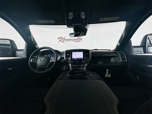 New 2025 RAM 1500 Tradesman w/ Trailer Tow Group image 9