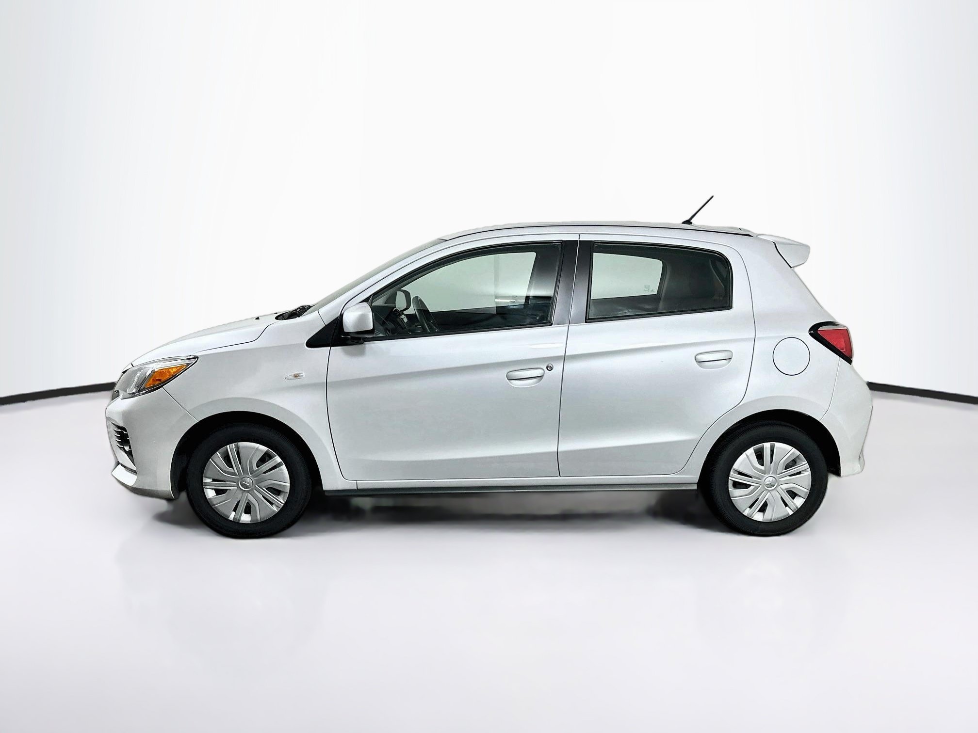 Used 2024 Mitsubishi Mirage ES FWD image 4
