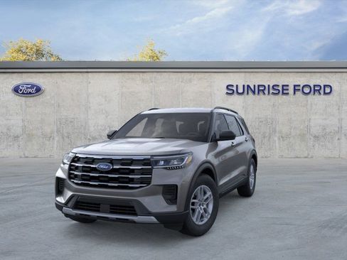 New 2026 Ford Explorer Active RWD image 2