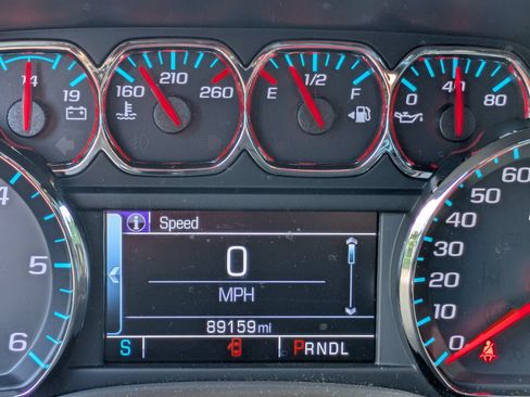 Used 2020 Chevrolet Tahoe LT w/ RST Edition AWD/4WD image 21