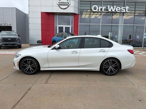 Used 2021 BMW 330i Sedan w/ M Sport Package RWD image 2