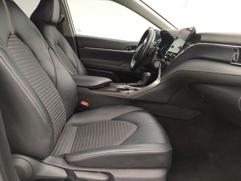 Used 2023 Toyota Camry SE FWD image 21