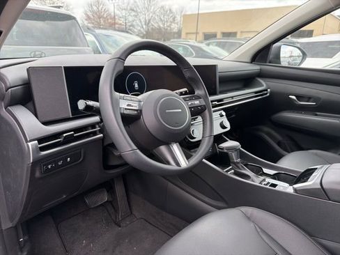 Certified 2025 Hyundai Tucson SEL image 10