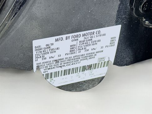 Used 2020 Ford Explorer XLT w/ Equipment Group 202A RWD image 11
