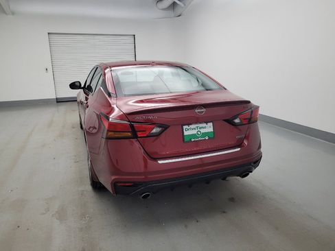 Used 2023 Nissan Altima 2.0 SR FWD image 6
