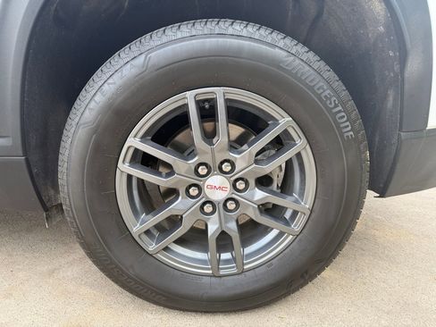 Used 2025 GMC Acadia Elevation AWD/4WD image 35
