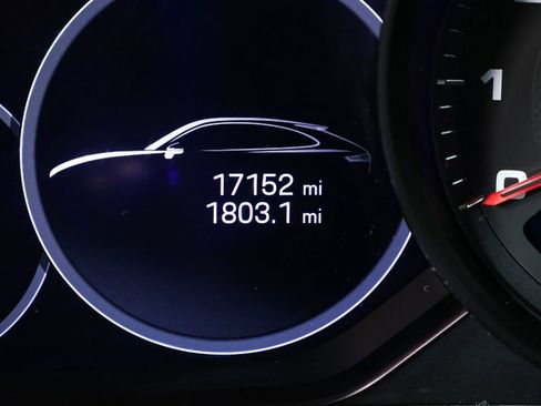 Certified 2023 Porsche Cayenne Platinum Edition AWD/4WD image 12