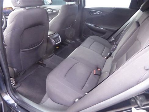 Used 2019 Chevrolet Malibu LT image 17