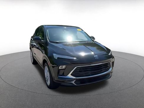 Used 2025 Buick Encore GX Preferred FWD image 3