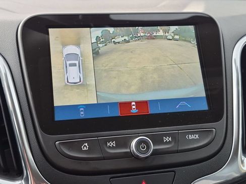 Used 2018 Chevrolet Equinox Premier FWD image 15