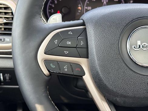 Used 2017 Jeep Grand Cherokee Limited w/ Luxury Group II AWD/4WD image 10