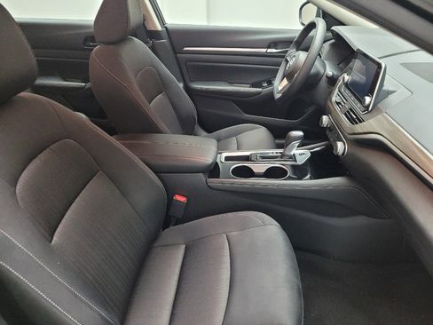 Used 2023 Nissan Altima 2.5 SV FWD image 21