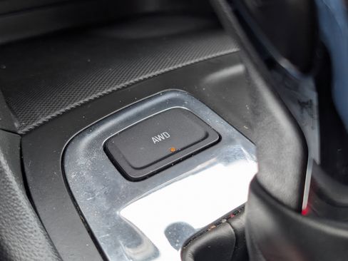 Used 2022 Chevrolet Equinox LT image 23