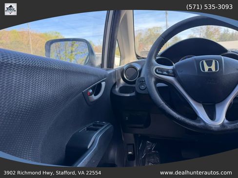 Used 2013 Honda Fit Sport image 29