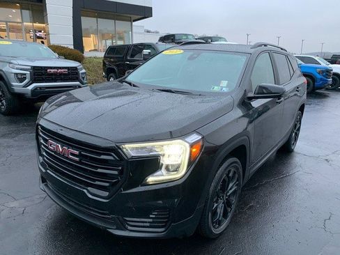 Certified 2022 GMC Terrain SLE w/ Driver Convenience Package image 11