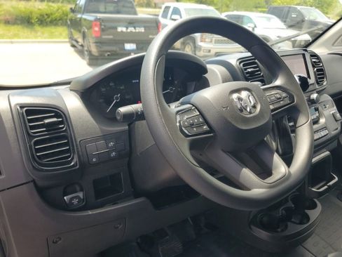 Used 2026 RAM ProMaster 2500 w/ Convenience Group FWD image 10