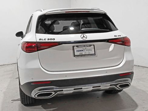 Used 2026 Mercedes-Benz GLC 300 4MATIC image 5