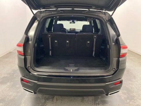 Used 2023 Honda Pilot Sport image 21