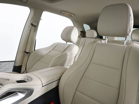 Used 2020 Mercedes-Benz GLE 350 4MATIC image 5