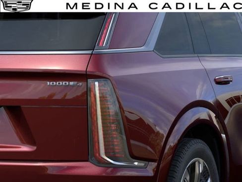 New 2025 Cadillac Escalade IQ Luxury 2 image 11