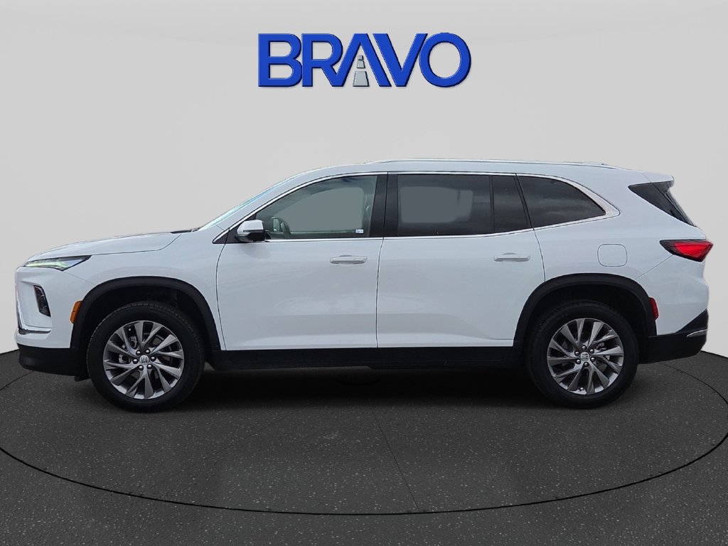 Used 2026 Buick Enclave Preferred FWD image 2