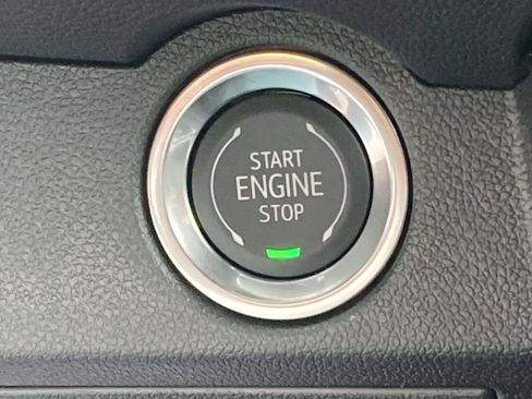 New 2026 Chevrolet Traverse LT w/ Sun and Wheel Package FWD image 25