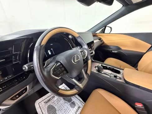 Used 2025 Lexus RX 350 Premium w/ Accessory Package (Z1) FWD image 9