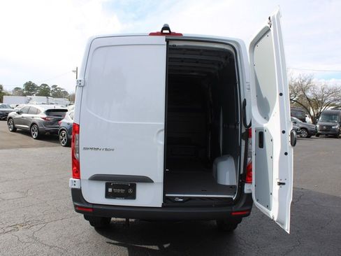 New 2026 Mercedes-Benz Sprinter 2500 image 23