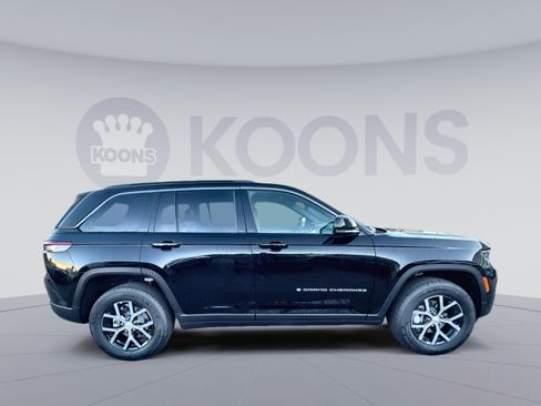 New 2025 Jeep Grand Cherokee Limited w/ Luxury Tech Group II image 8