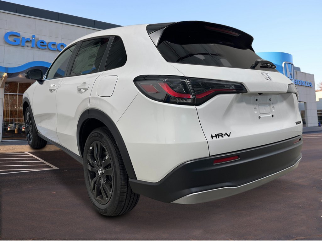 New 2027 Honda HR-V Sport image 3