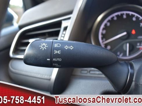 Used 2021 Toyota Camry SE image 27